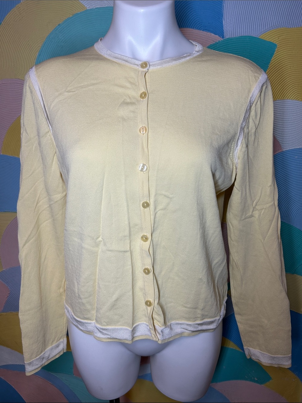 Vintage Kasper Light Yellow Women's Button-Front Long Sleeve Top sz L